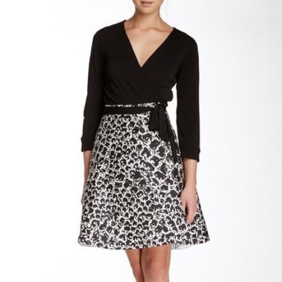 Diane Von Furstenberg Dresses & Skirts - NWT Diane Von Furstenberg Amelia Wrap Dress